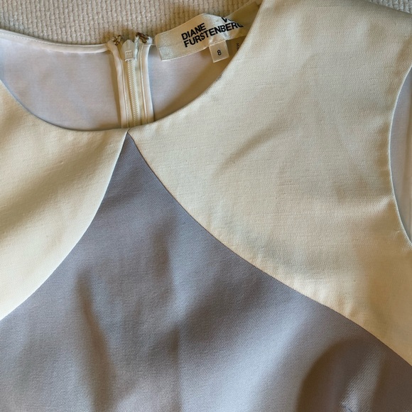 DIANE VON FURSTENBERG
Colorblock Sleeveless Body-Con Midi Sheath Dress - Picture 5 of 8